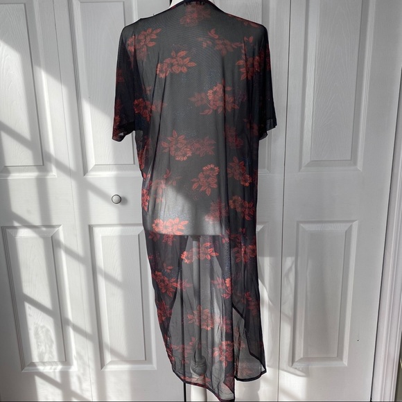 🔥SOLD🔥Boutique High Low Sheer Kimono Black & Red S, M, L - Picture 9 of 13
